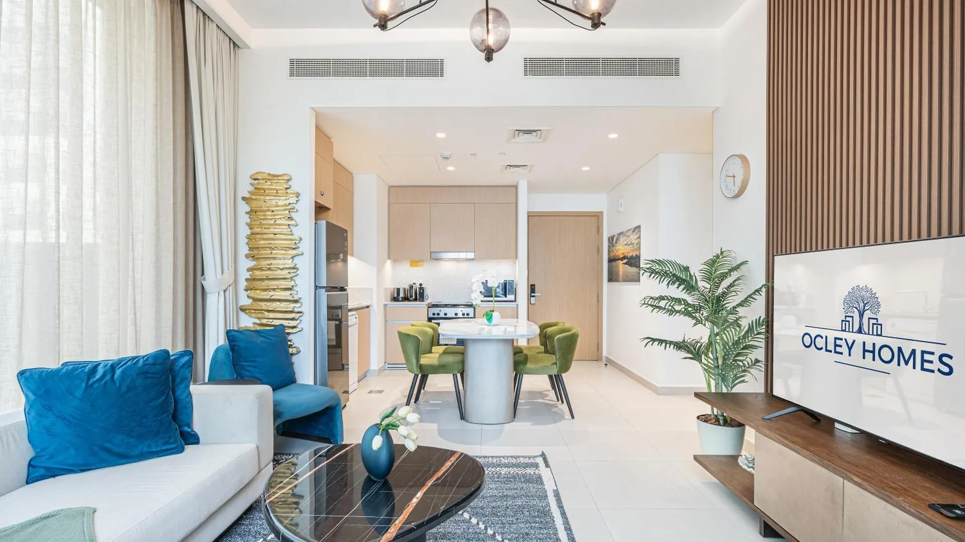 Creek Home With Private Terrace & Direct Pool Access Dubai