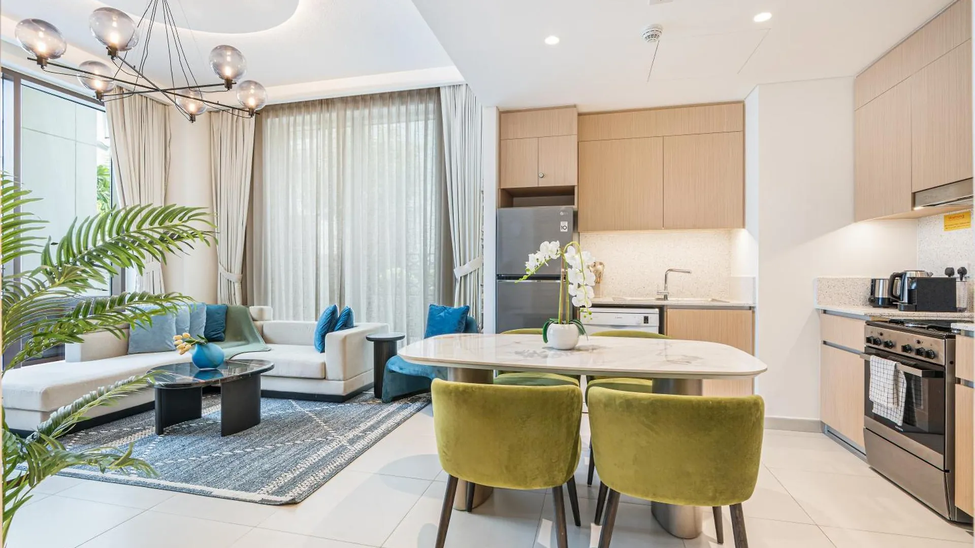 Lägenhet Creek Home With Private Terrace & Direct Pool Access Dubai